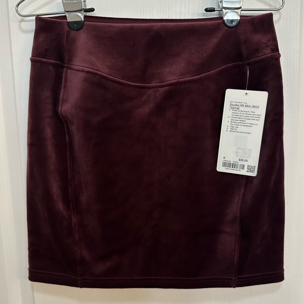 NWT Lululemon Scuba High-Rise Mini Skirt *Velvet